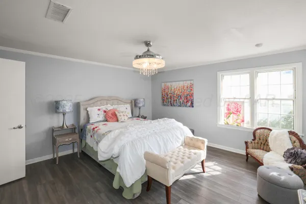 $449,900 | 620 North Main Street, Stratford, TX 79084