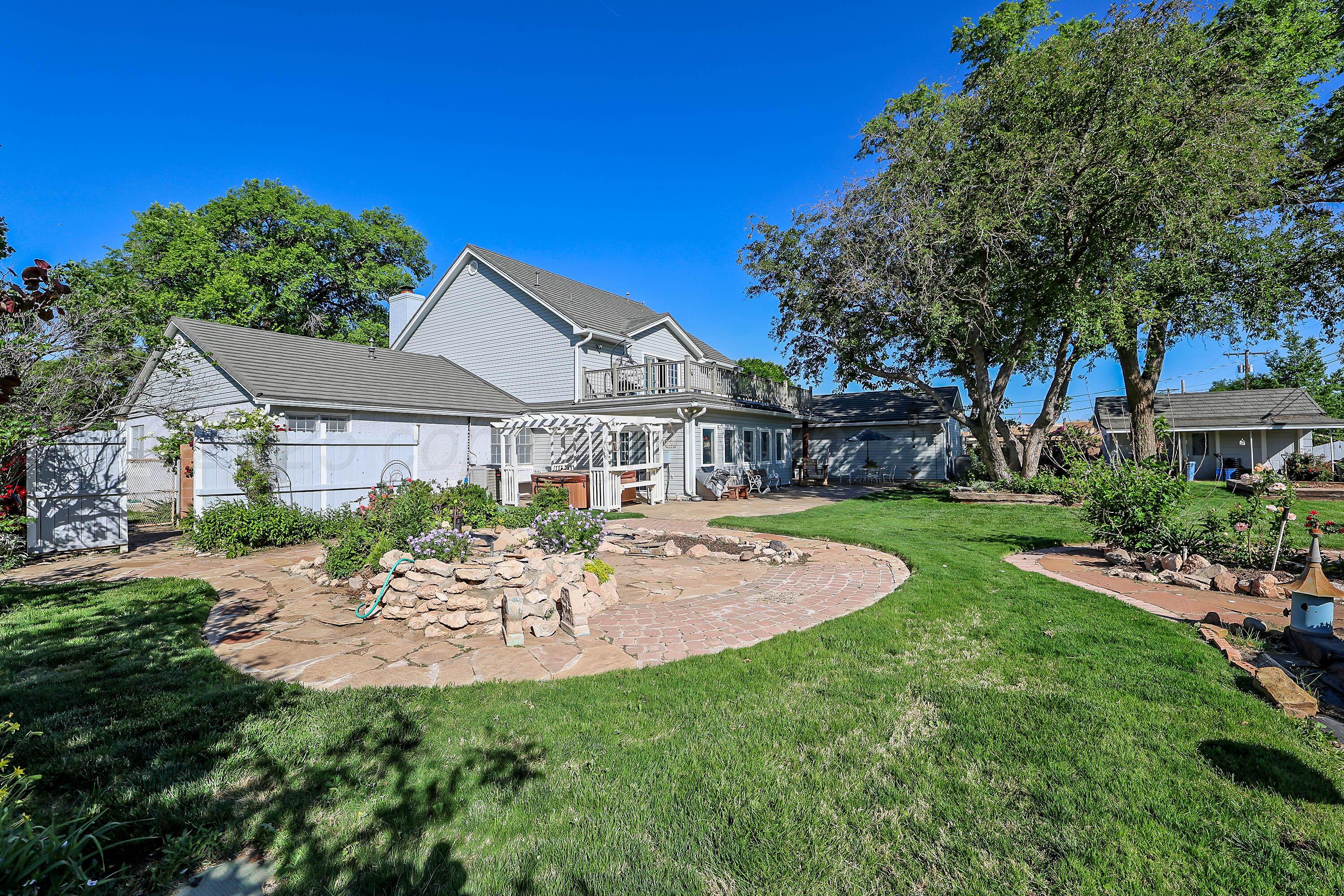 620 North Main Street Stratford, TX 79084 - Photo 38 of 51 37-Backyard