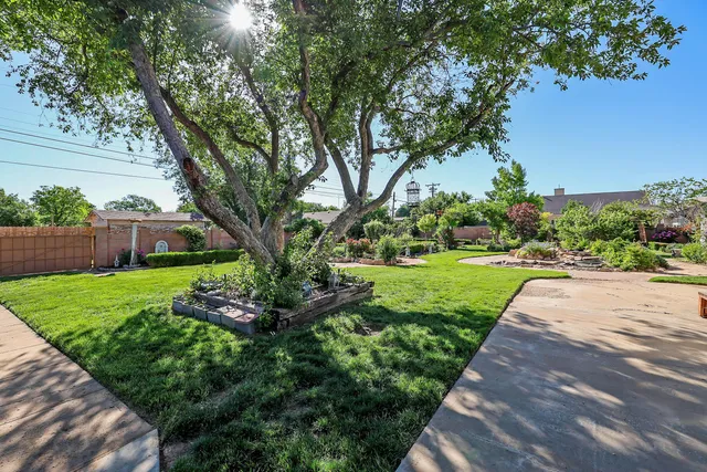 $449,900 | 620 North Main Street, Stratford, TX 79084