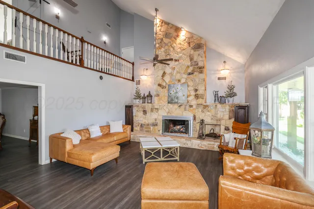 $449,900 | 620 North Main Street, Stratford, TX 79084