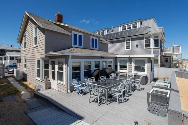 $1,400,000 | 29 Commonwealth Avenue, Salisbury, MA 01952