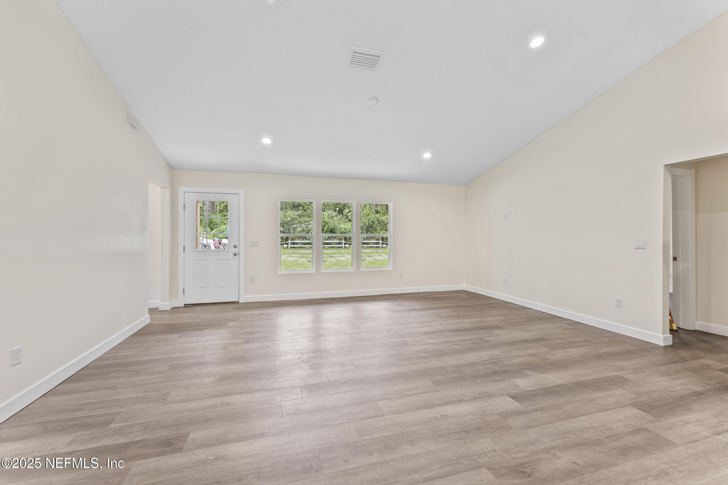 105 Southeast 3rd Street Georgetown, FL 32139 - Photo 13 of 29 6_dsc09602