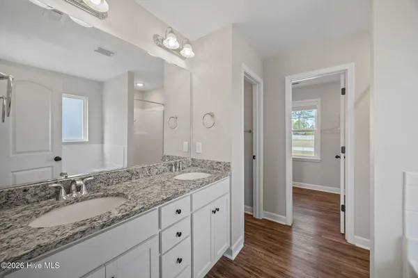 $2,250 | 704 Peyton's Lake Lane, Hubert, NC 28539