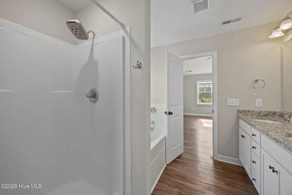 $2,250 | 704 Peyton's Lake Lane, Hubert, NC 28539