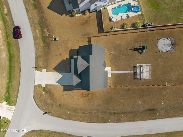 $2,250 | 704 Peyton's Lake Lane, Hubert, NC 28539