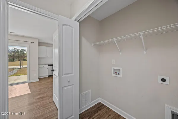 $2,250 | 704 Peyton's Lake Lane, Hubert, NC 28539