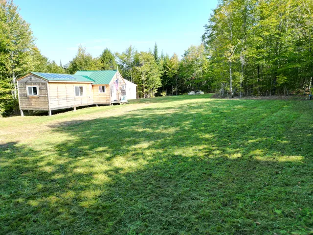 $189,000 | 73 Homestead Drive, Lakeville, ME 04487