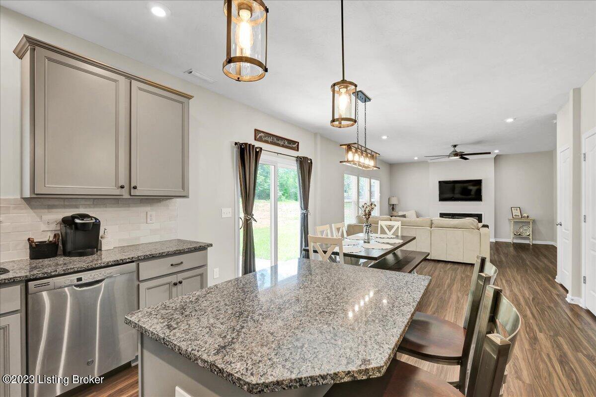223 Blue Ridge Circle Mount Washington, KY 40047 - Photo 15 of 38 21-223 Blue Ridge Cir-120