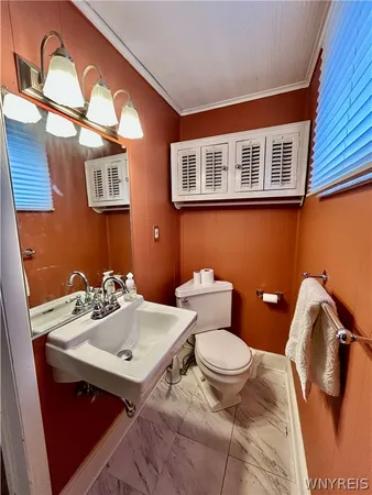 $2,650 | 38 Oakland Place, Unit FRONT, Buffalo, NY 14222