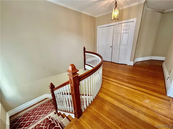 $2,650 | 38 Oakland Place, Unit FRONT, Buffalo, NY 14222