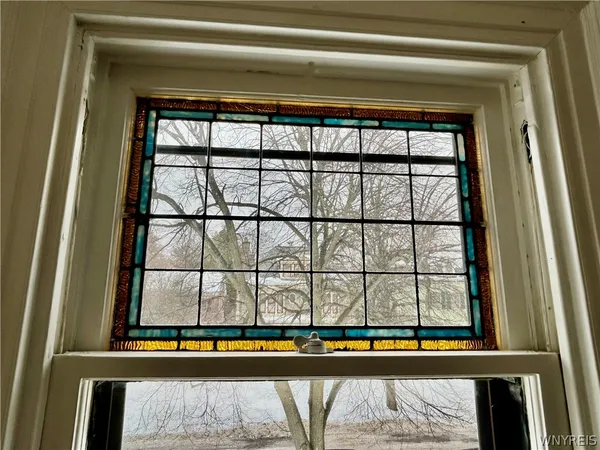 $2,650 | 38 Oakland Place, Unit FRONT, Buffalo, NY 14222