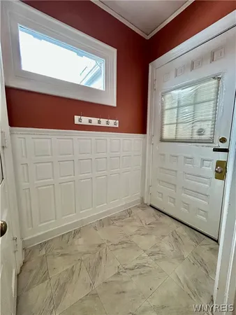 $2,650 | 38 Oakland Place, Unit FRONT, Buffalo, NY 14222