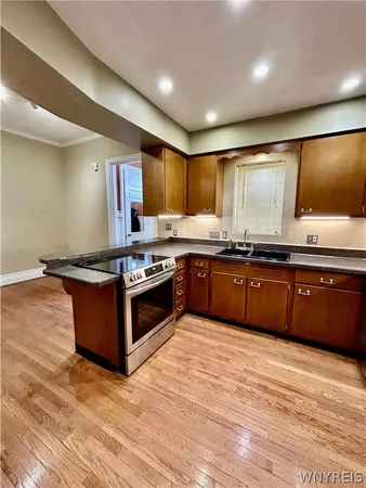 $2,650 | 38 Oakland Place, Unit FRONT, Buffalo, NY 14222
