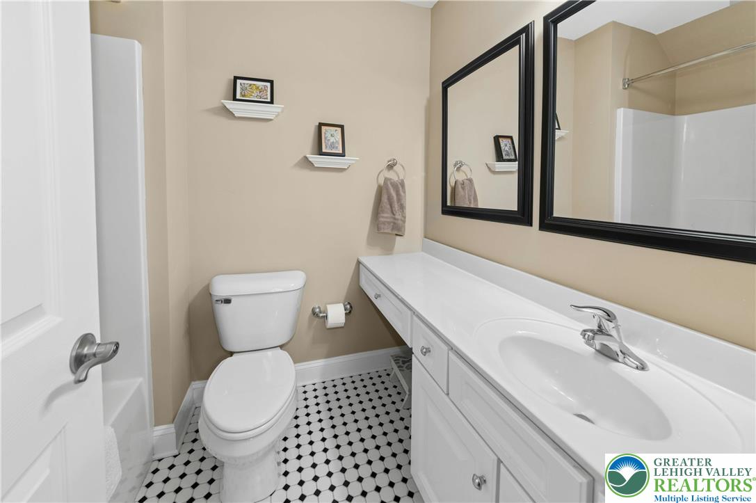 515 Stouts Valley Road Easton, PA 18042 - Photo 33 of 41