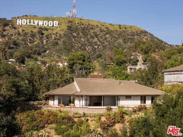 $1,550,000 | 3200 Deronda Drive, Los Angeles, CA 90068