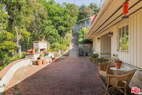 $1,550,000 | 3200 Deronda Drive, Los Angeles, CA 90068