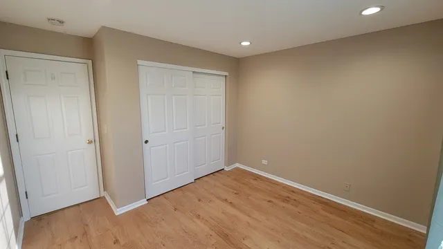 $3,000 | 2765 South Cedar Glen Drive, Arlington Heights, IL 60005