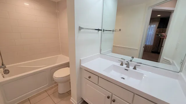 $3,000 | 2765 South Cedar Glen Drive, Arlington Heights, IL 60005