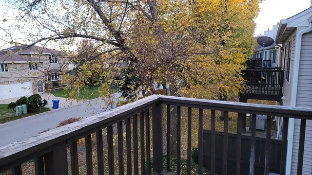 $3,000 | 2765 South Cedar Glen Drive, Arlington Heights, IL 60005