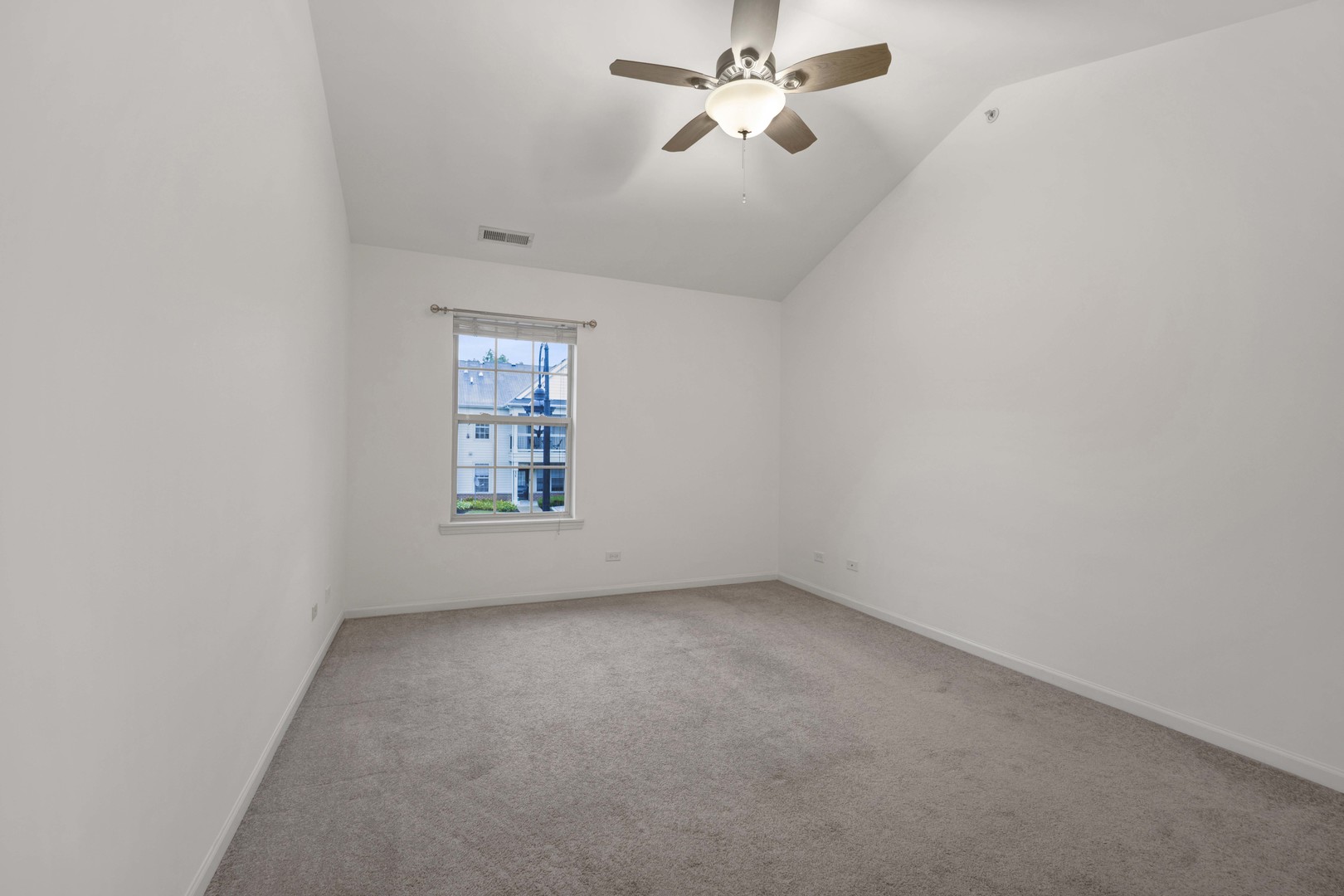 1038 Swift Road, Unit 2B Glen Ellyn, IL 60137 - Photo 13 of 22 Gallery Image 13