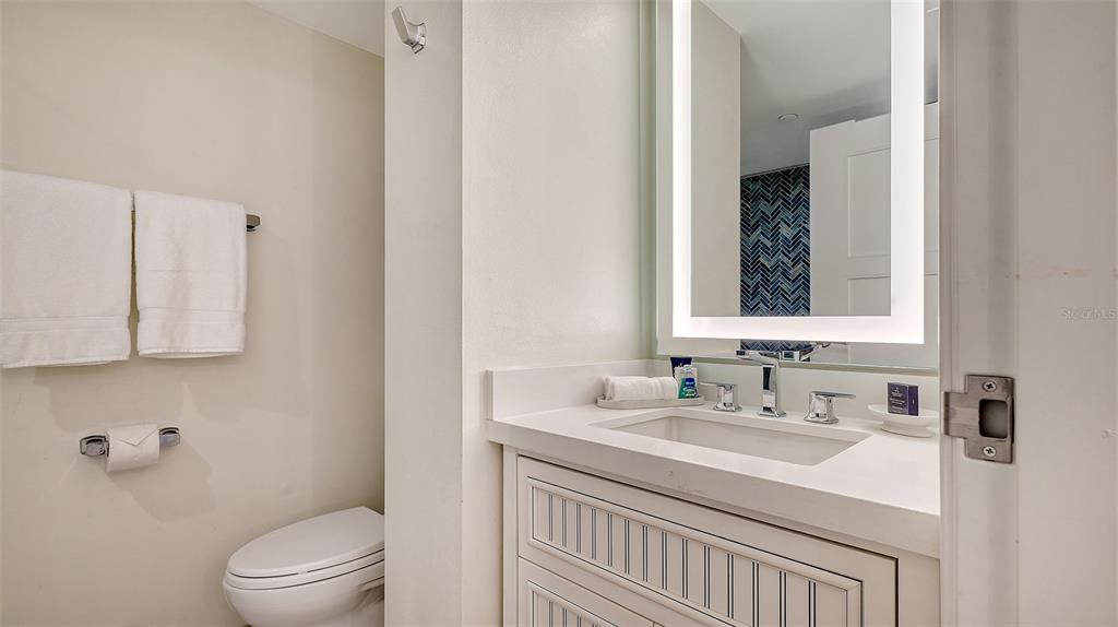 250 Sands Point Road, Unit 5101 Longboat Key, FL 34228 - Photo 19 of 42