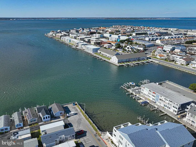 $1,000,000 | 220 25th Street, Unit D, Ocean City, MD 21842