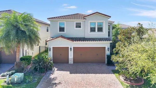 $824,900 | 10466 Siddington Drive, Orlando, FL 32832