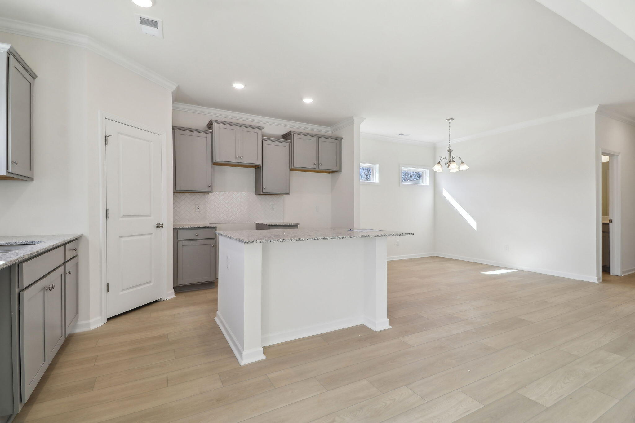 327 Suncrest Court Augusta, GA 30906 - Photo 11 of 26 Stock Photo