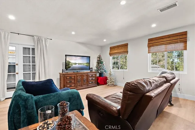 $858,000 | 5940 Ave Juan Bautista, Jurupa Valley, CA 92509