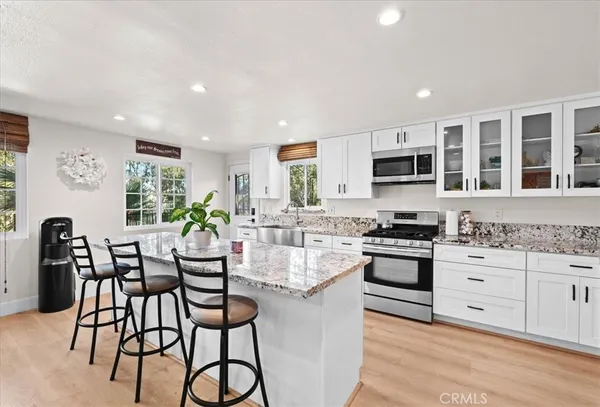 $838,000 | 5940 Ave Juan Bautista, Jurupa Valley, CA 92509