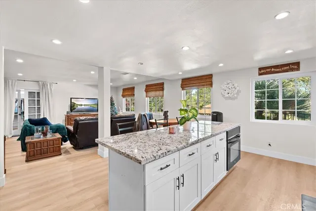 $858,000 | 5940 Ave Juan Bautista, Jurupa Valley, CA 92509