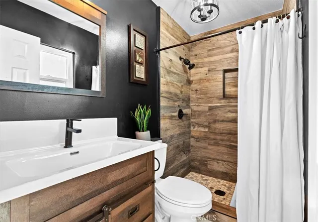 $858,000 | 5940 Ave Juan Bautista, Jurupa Valley, CA 92509