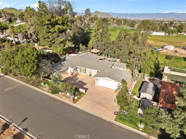 $838,000 | 5940 Ave Juan Bautista, Jurupa Valley, CA 92509