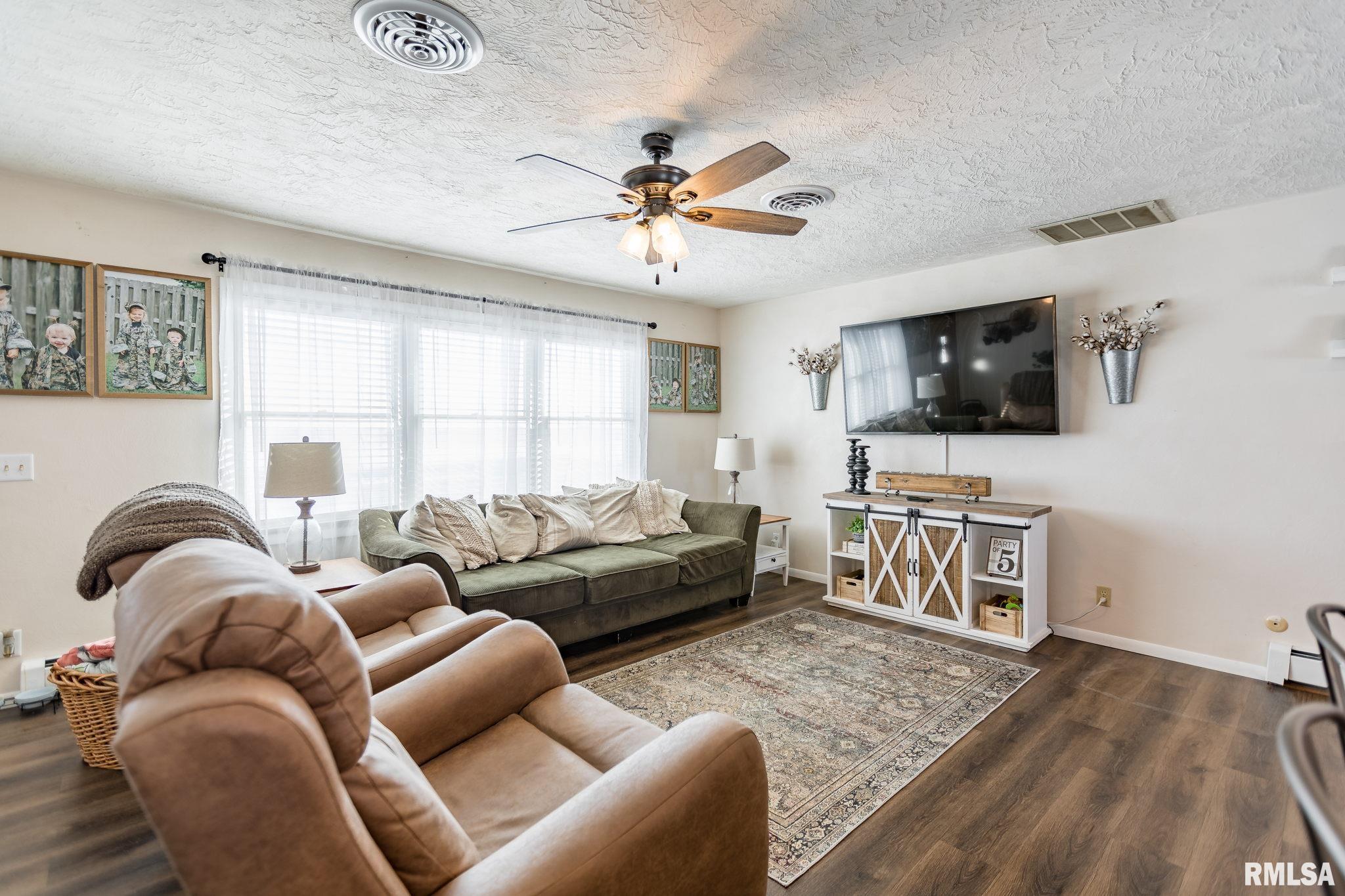 14005 140 Avenue West Taylor Ridge, IL 61284 - Photo 9 of 17 Gallery Image 9