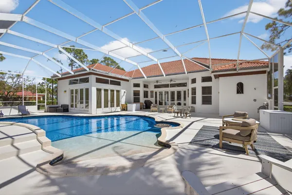 $2,000,000 | 18764 Southeast Old Trail Drive, Jupiter, FL 33478
