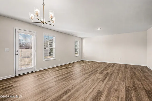 $324,950 | 12 East Emily Gardens Drive, Selma, NC 27576