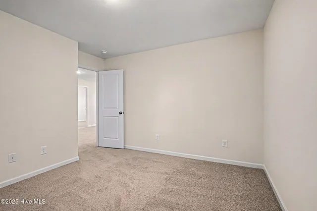 $324,950 | 12 East Emily Gardens Drive, Selma, NC 27576