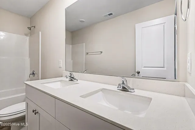 $324,950 | 12 East Emily Gardens Drive, Selma, NC 27576