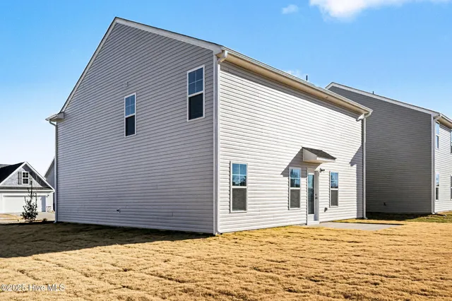 $324,950 | 12 East Emily Gardens Drive, Selma, NC 27576