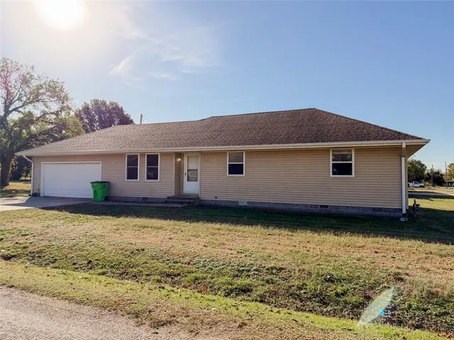 $120,000 | 817 Park Street, Cherryvale, KS 67335