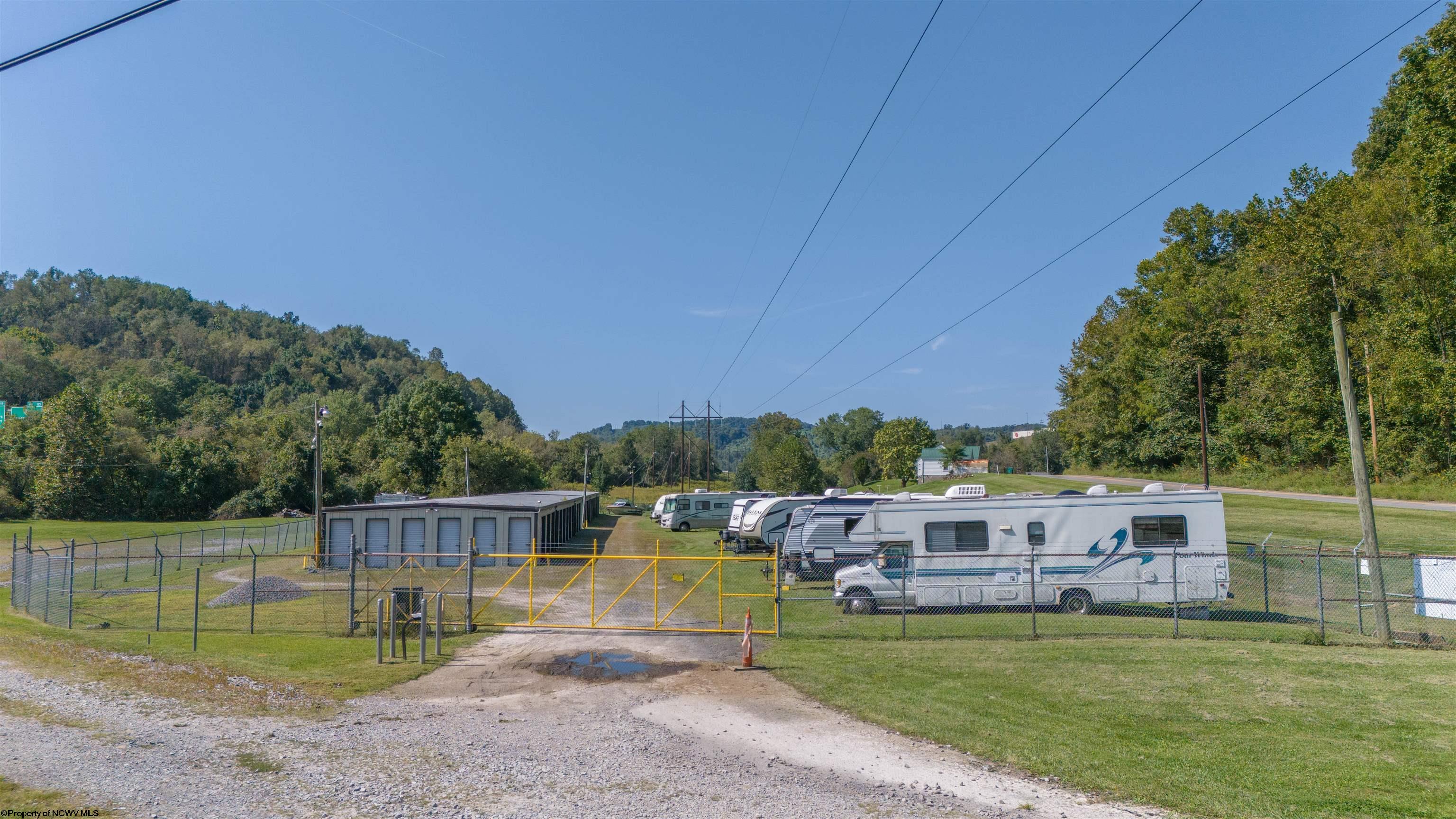 622 Barnetts Run Road Bridgeport, WV 26330 - Photo 4 of 25 Gallery Image 4