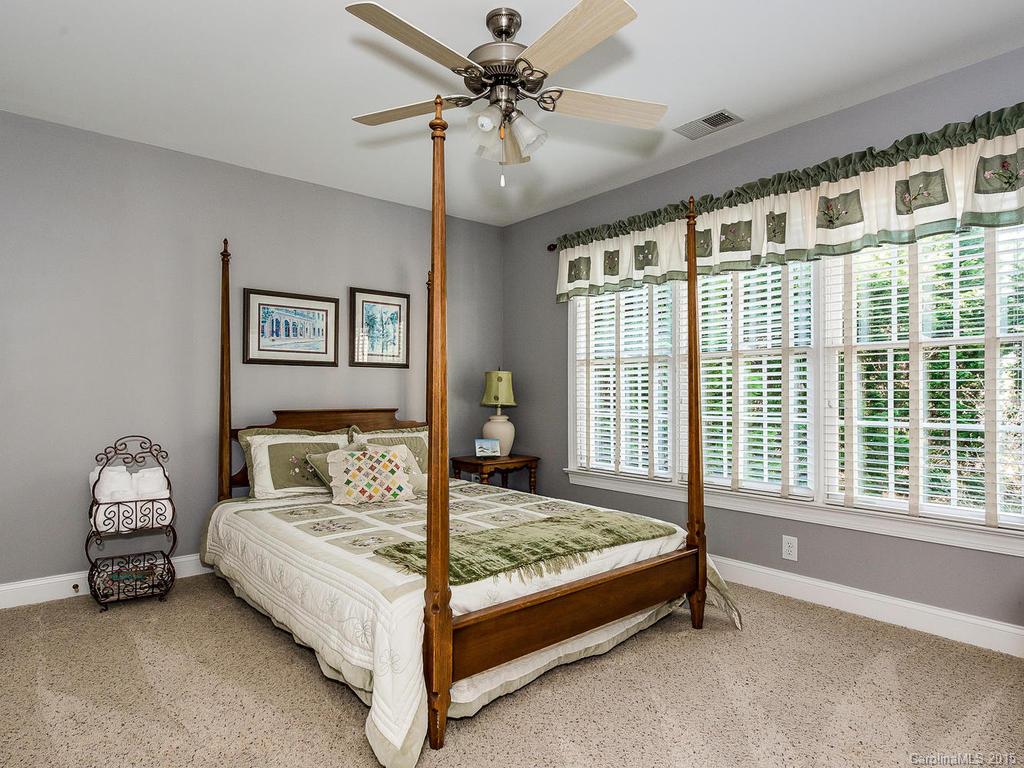 10812 Fox Hedge Road Matthews, NC 28105 - Photo 12 of 24 Gallery Image 12