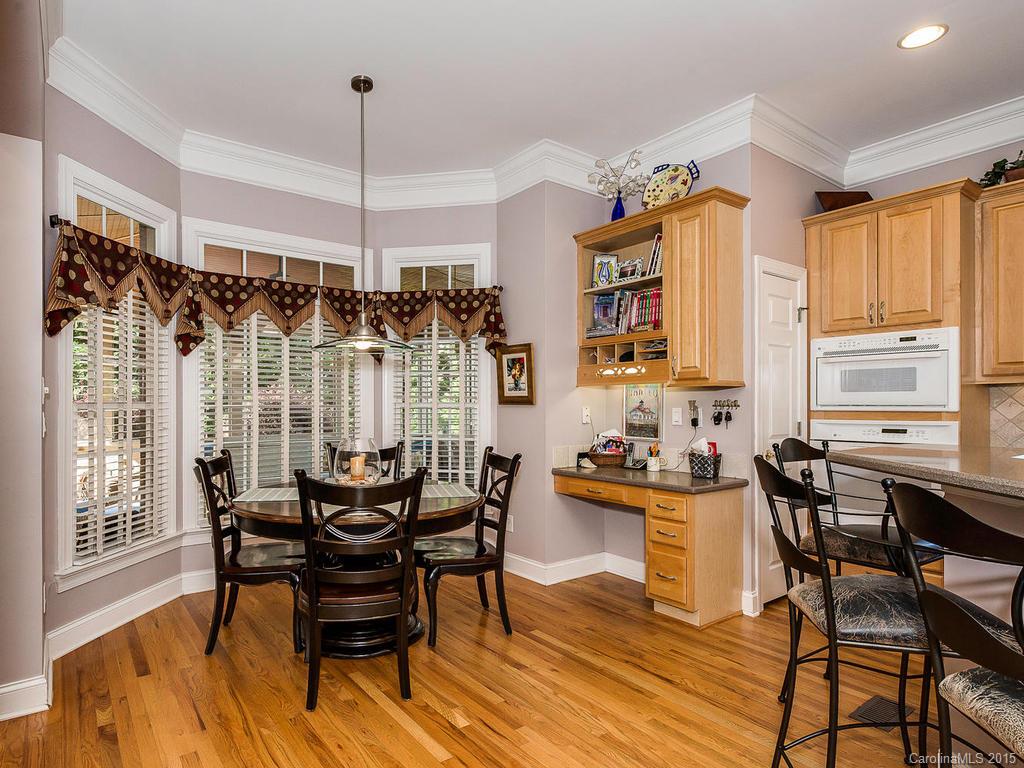 10812 Fox Hedge Road Matthews, NC 28105 - Photo 4 of 24 Gallery Image 4