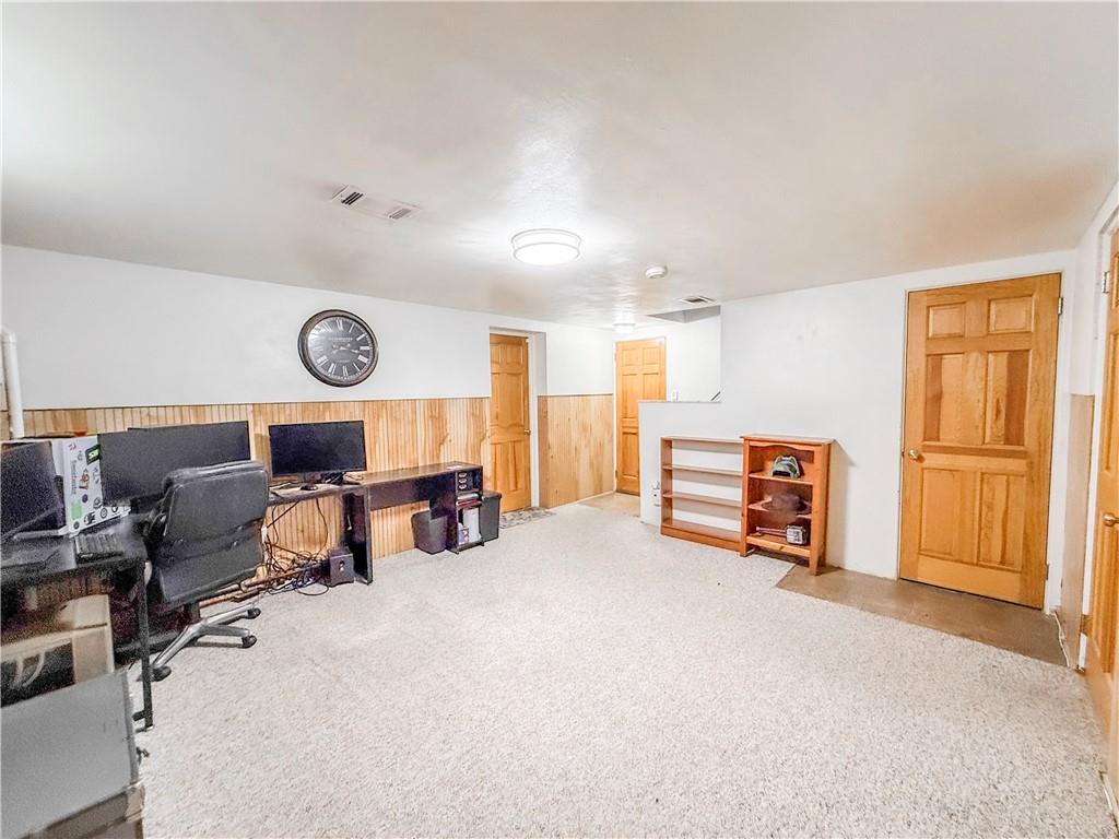 3921 Edge Road Pittsburgh, PA 15227 - Photo 30 of 36