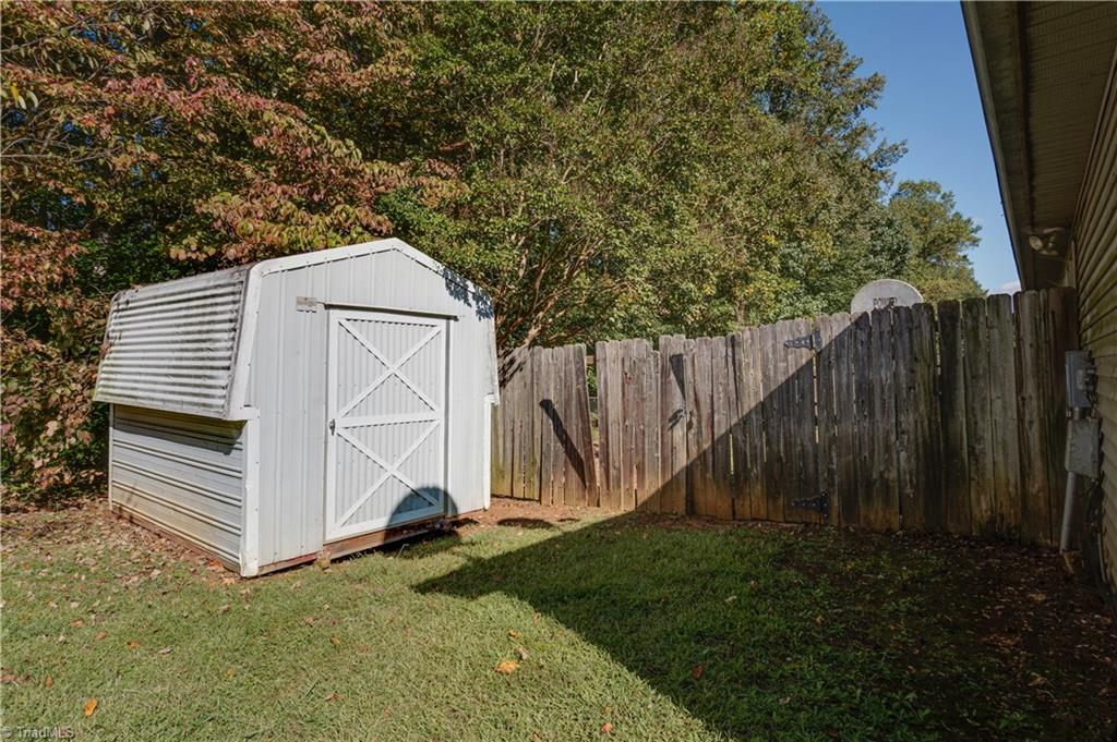2537 Old Mill Road High Point, NC 27265 - Photo 13 of 14
