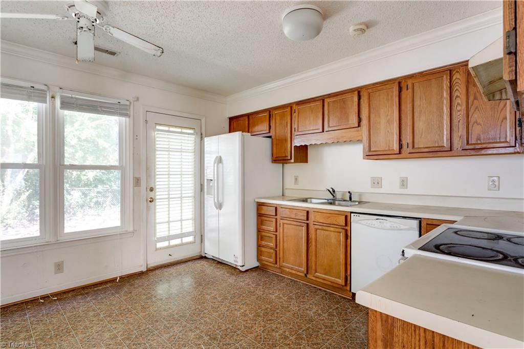 2537 Old Mill Road High Point, NC 27265 - Photo 6 of 14