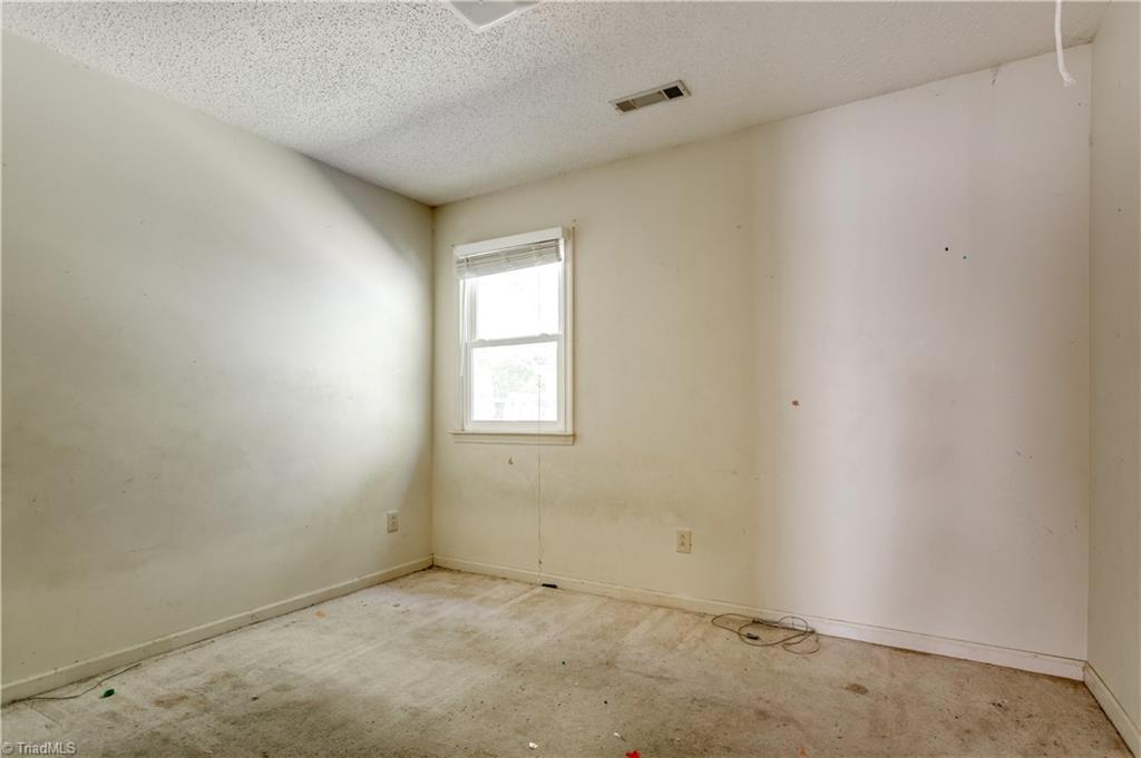 2537 Old Mill Road High Point, NC 27265 - Photo 8 of 14