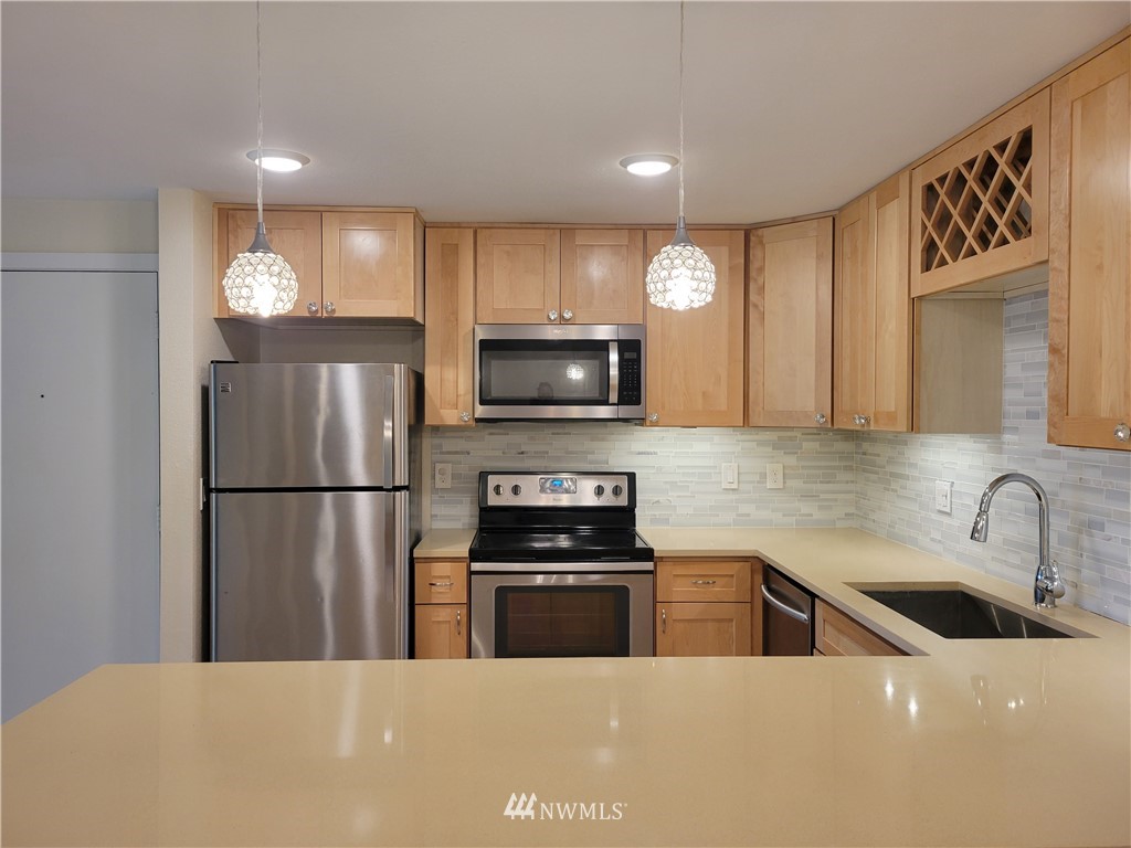 1150 Sunset Boulevard Northeast, Unit 314 Renton, WA 98056 - Photo 4 of 14 Gallery Image 4