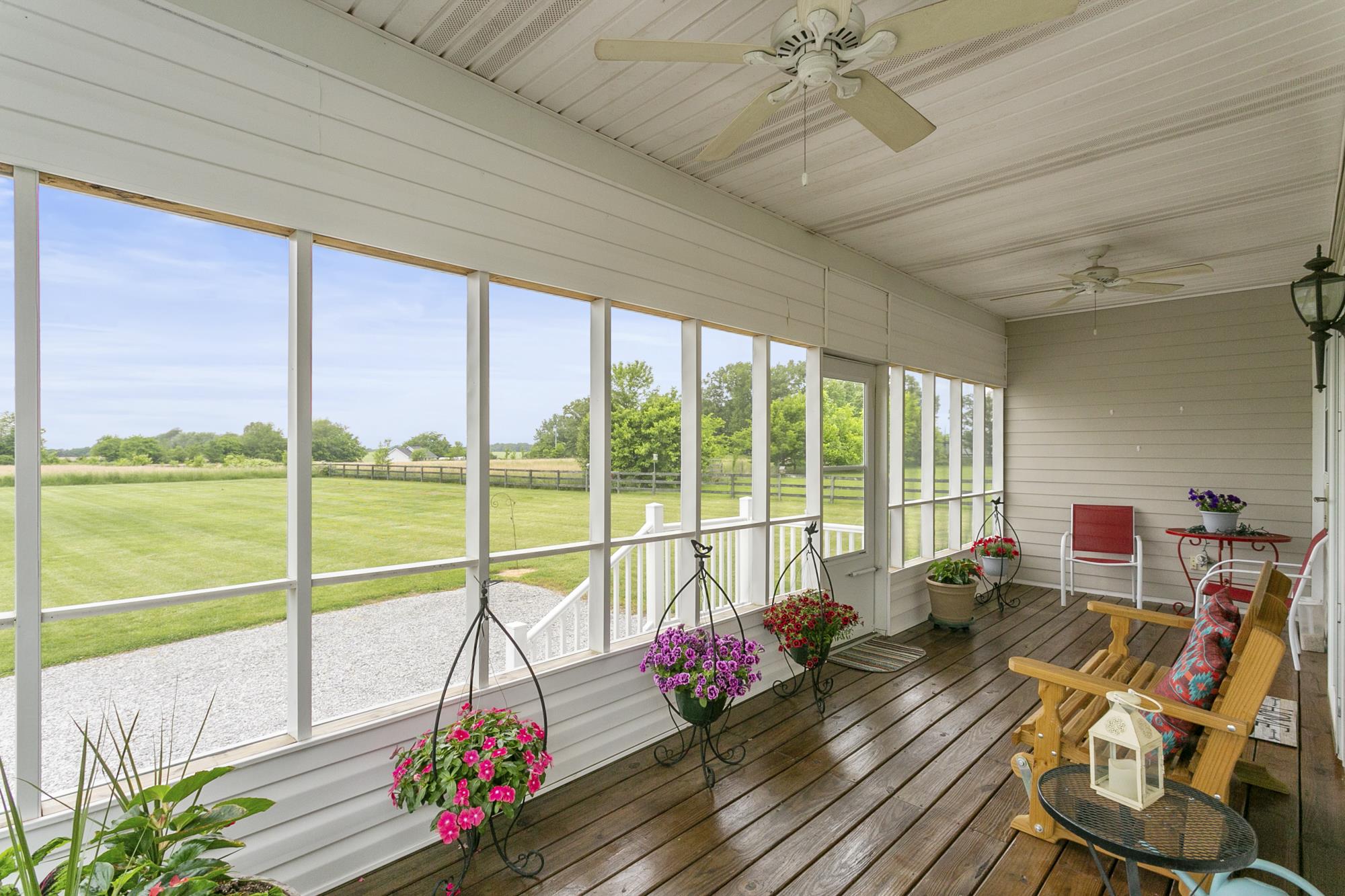 5154 Youngville Road Springfield, TN 37172 - Photo 15 of 30 a living room with furniture and a large window