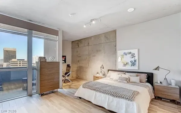 $2,300 | 353 East Bonneville Avenue, Unit 802, Las Vegas, NV 89101